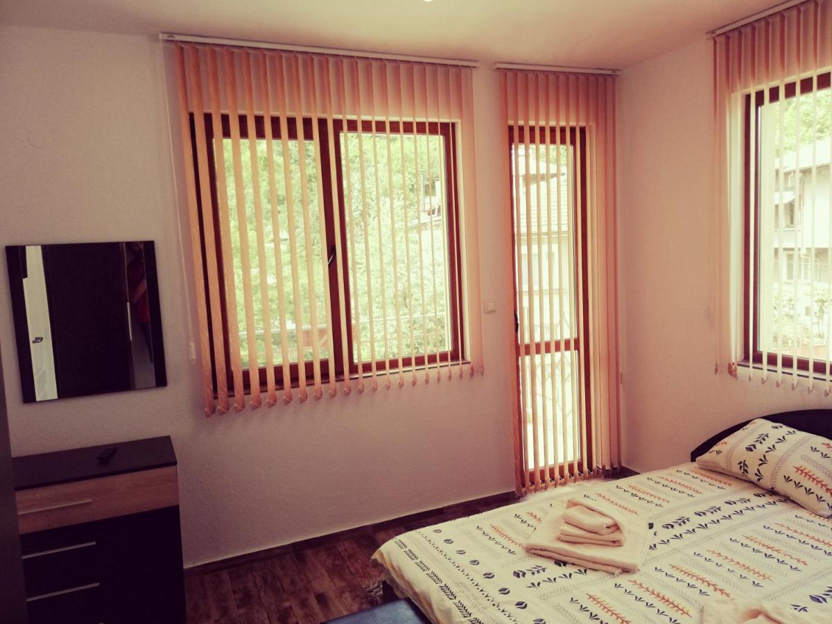 Petrov Apartment Tryavna Extérieur photo